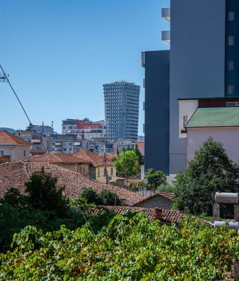 Vibe Studio Apartment Тирана Экстерьер фото