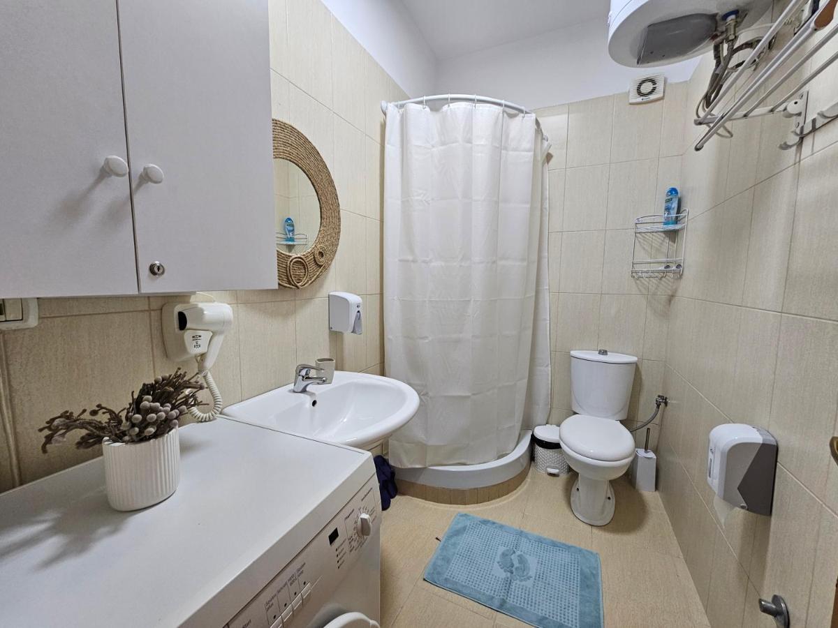 Vibe Studio Apartment Тирана Экстерьер фото