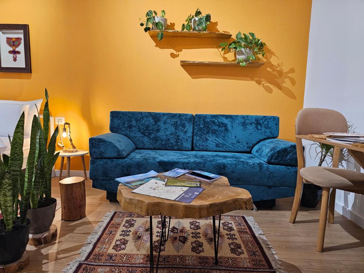 Vibe Studio Apartment Тирана Экстерьер фото